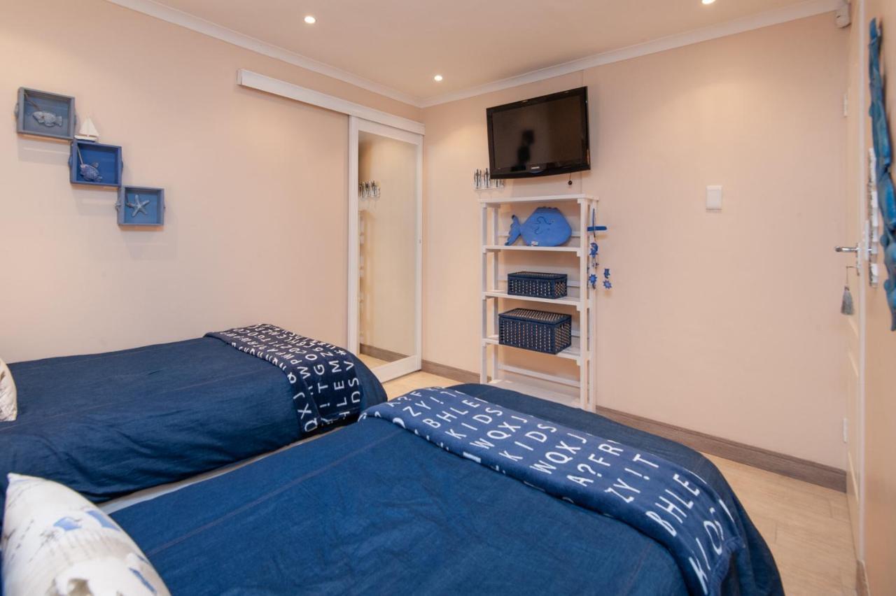 Hermanus Haven, Entire Home, On The Sea, Private Pool, Secure Kültér fotó